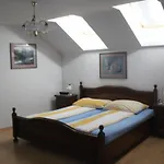 Ria Panzio Frühstückspension Esztergom