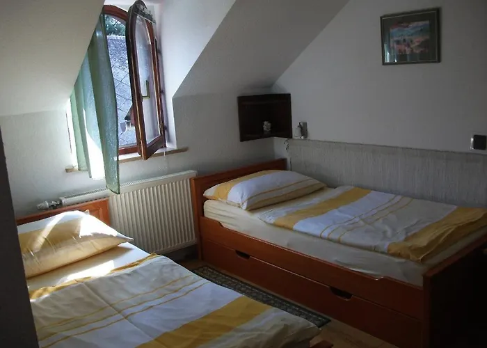 Bed & Breakfast Ria Panzio Esztergom
